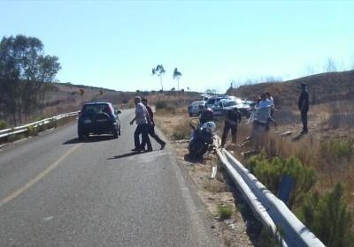 Chocan Moto Y Auto En Carretera A Ojos Negros Ensenada Net